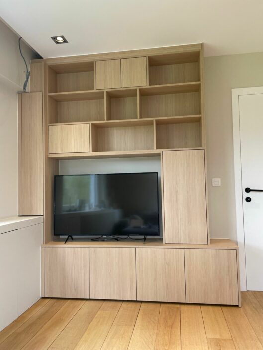 Meuble TV sur mesure en bois